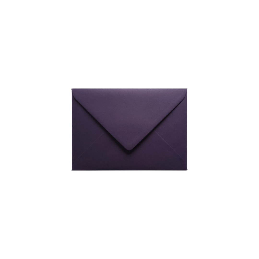 Aubergine 82mm x 113mm Envelope. Purple 135gsm C7 Envelope (to fit A7). Gummed.