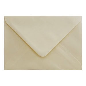 Vanilla Cream Envelope 5x7 Closed