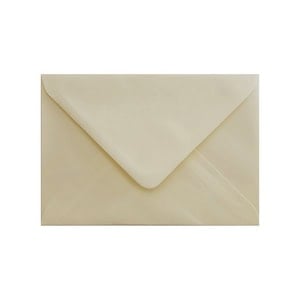 Vanilla Cream Envelope 5x7 Ratio