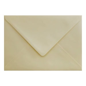 Vanilla Cream Envelope C7 Closed