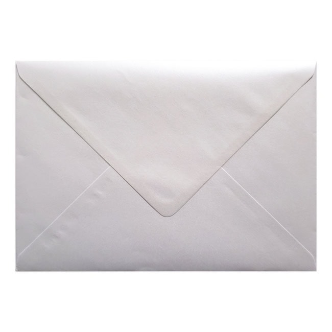 Oyster White Envelope C7 Closed