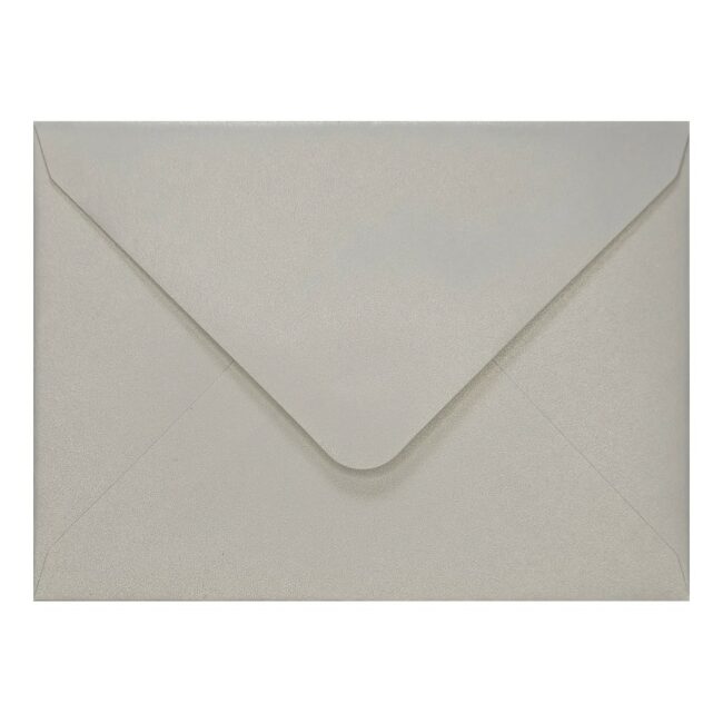 White Pearl Envelope C7 Closed